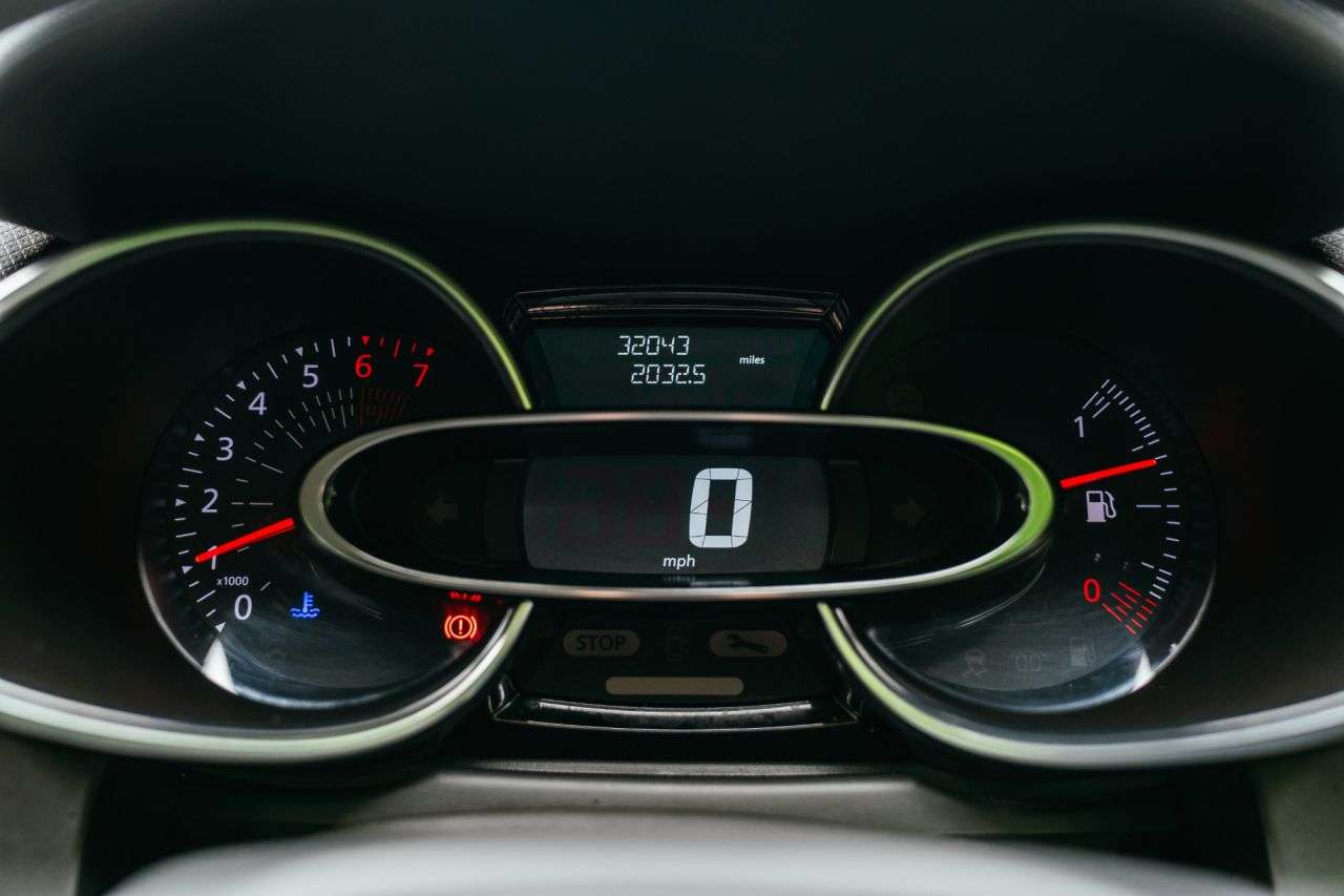 2018 RENAULT CLIO 2018 RENAULT CLIO