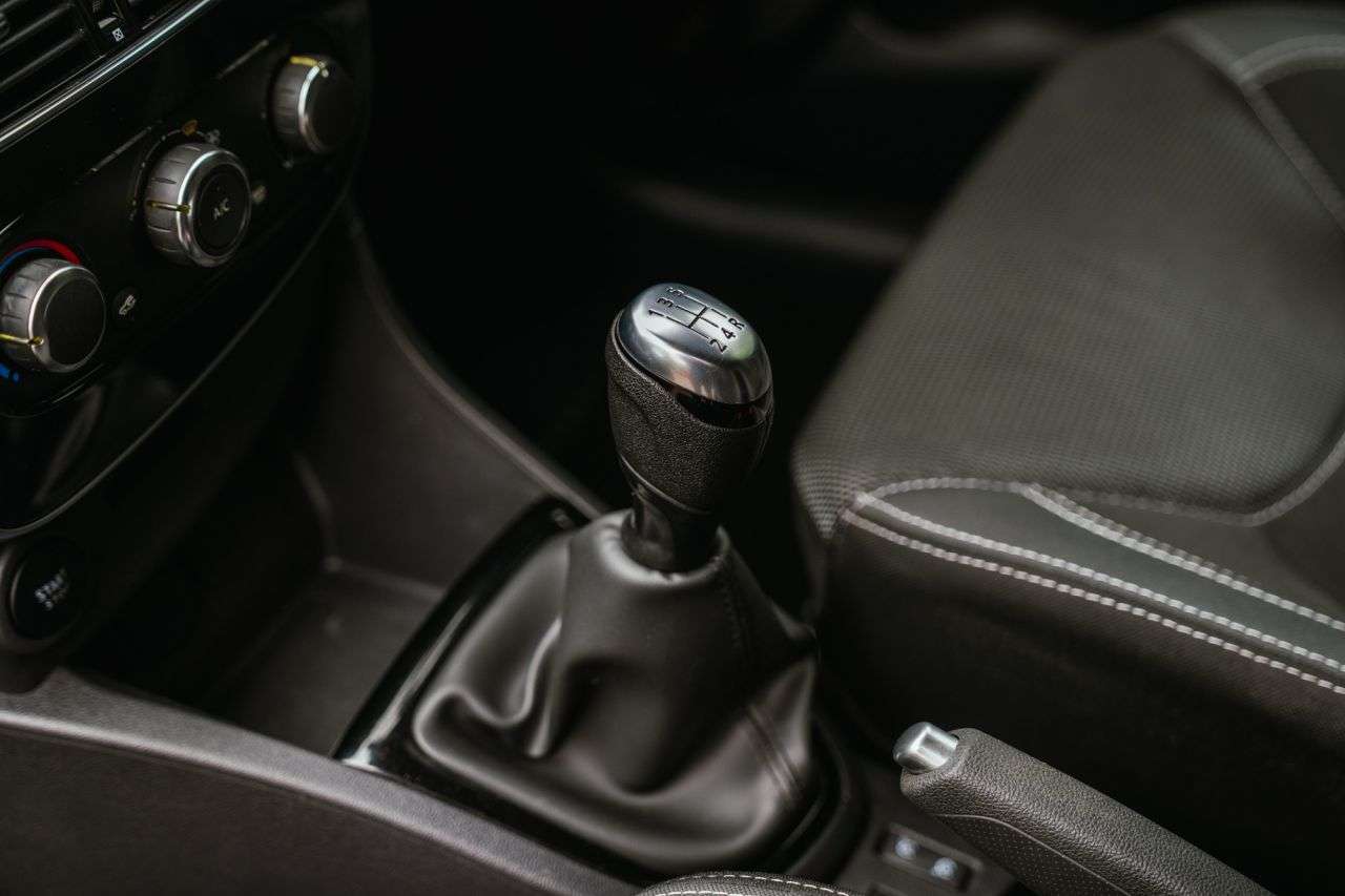 2018 RENAULT CLIO 2018 RENAULT CLIO