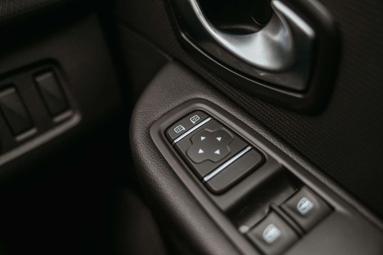 2018 RENAULT CLIO 2018 RENAULT CLIO