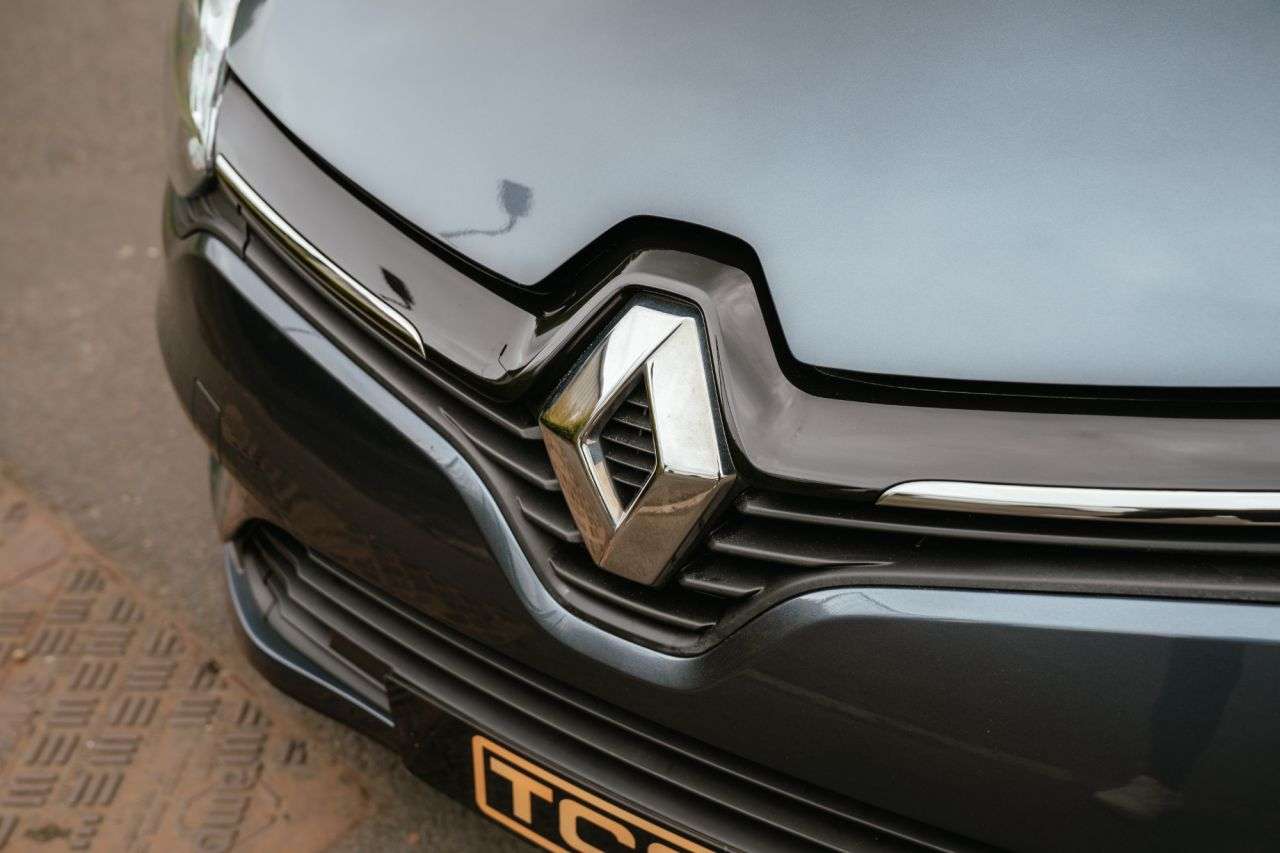 2018 RENAULT CLIO 2018 RENAULT CLIO