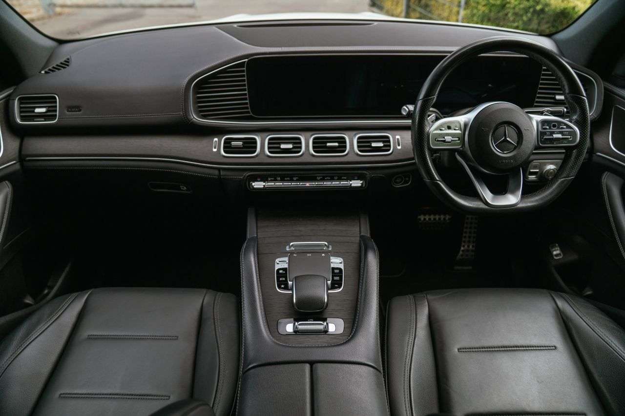 A 2019 MERCEDES-BENZ GLE 2.9 GLE350d AMG Line (Premium) SUV 5dr Diesel G-Tronic 4MATIC Euro 6 (s/s) A 2019 MERCEDES-BENZ GLE 2.9 GLE350d AMG Line (Premium) SUV 5dr Diesel G-Tronic 4MATIC Euro 6 (s/s)