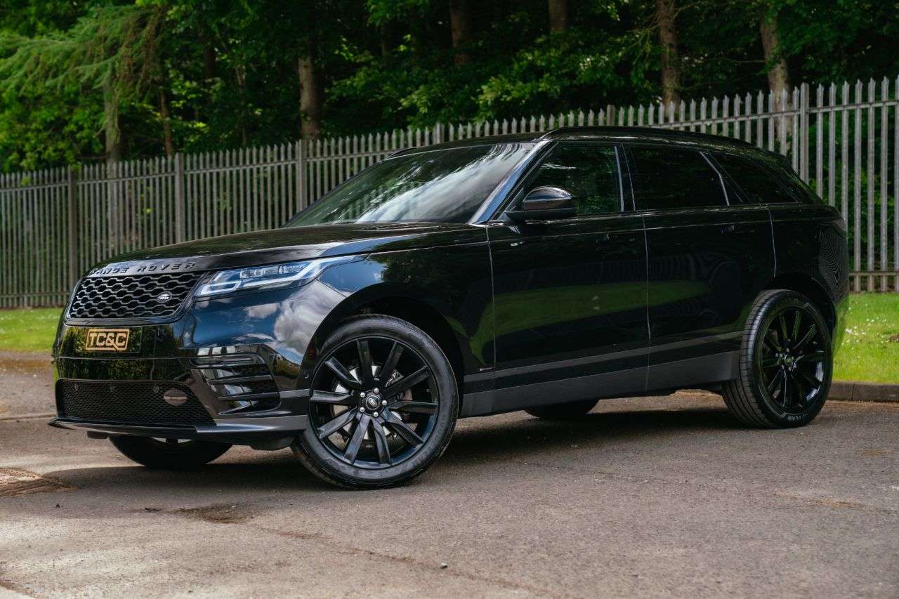 A 2018 LAND ROVER RANGE ROVER VELAR 2.0 D240 R-Dynamic HSE SUV 5dr Diesel Auto 4WD Euro 6 (s/s) (240 ps) A 2018 LAND ROVER RANGE ROVER VELAR 2.0 D240 R-Dynamic HSE SUV 5dr Diesel Auto 4WD Euro 6 (s/s) (240 ps)