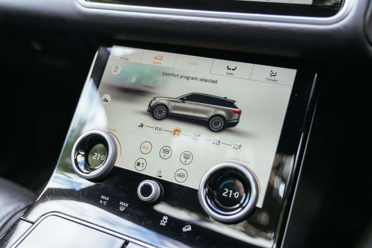 2018 LAND ROVER RANGE ROVER VELAR 2018 LAND ROVER RANGE ROVER VELAR