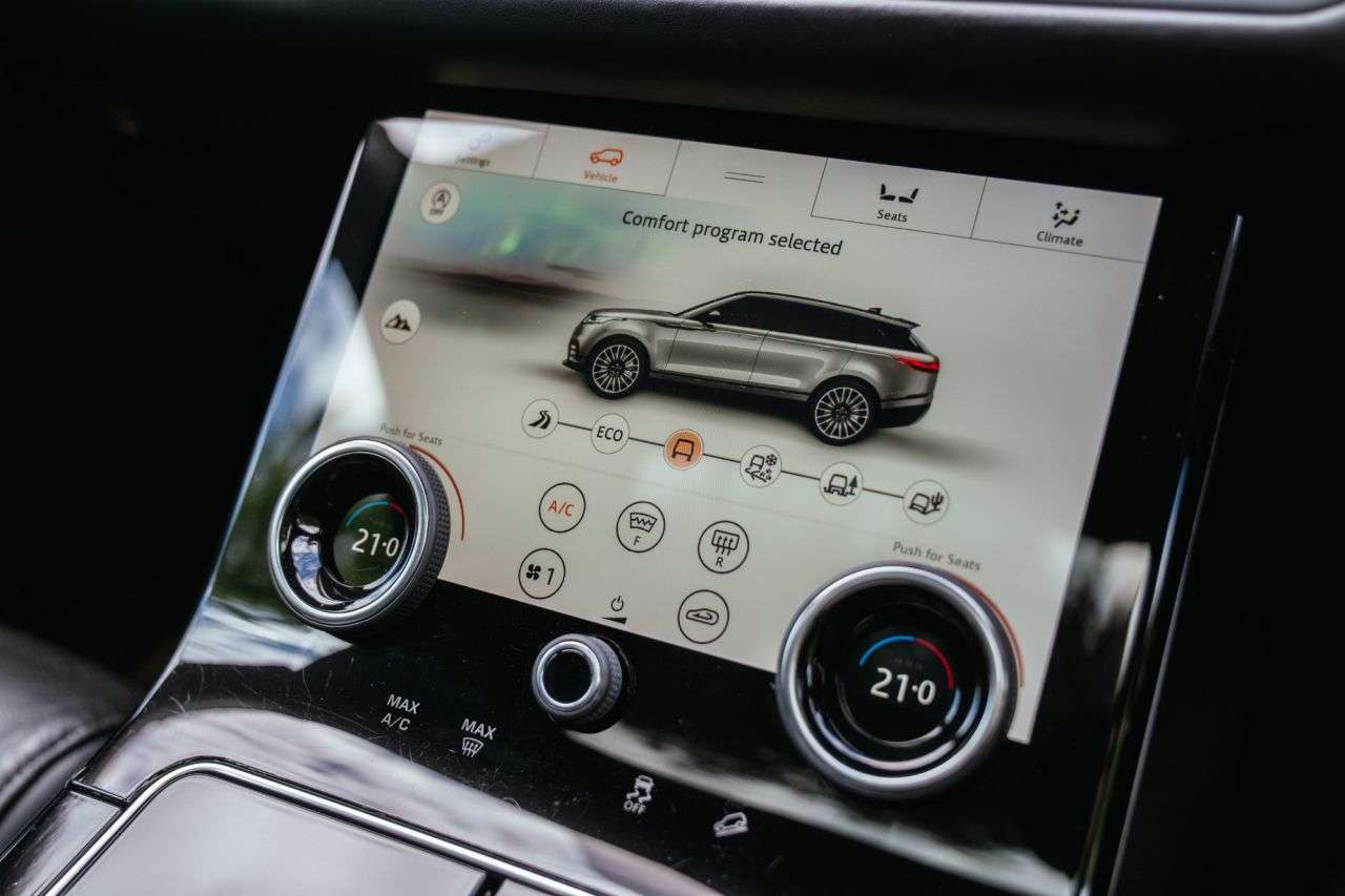 2018 LAND ROVER RANGE ROVER VELAR 2018 LAND ROVER RANGE ROVER VELAR