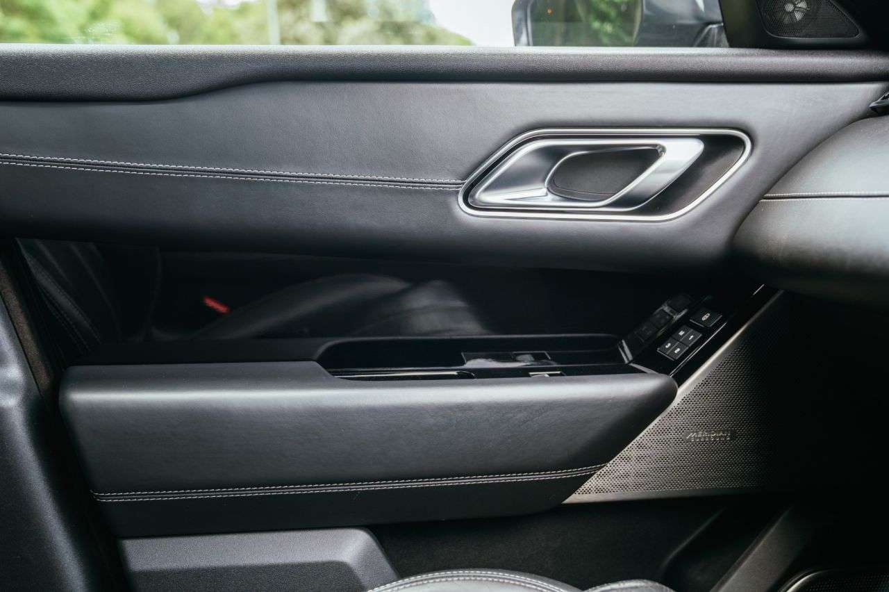 2018 LAND ROVER RANGE ROVER VELAR 2018 LAND ROVER RANGE ROVER VELAR