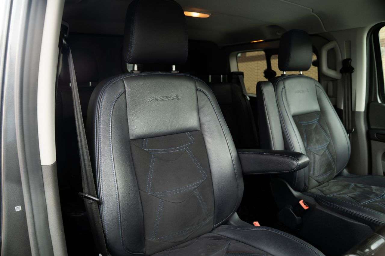 A 2021 FORD TRANSIT CUSTOM 2.0 320 EcoBlue MOTION R Crew Van Double Cab 5dr Diesel Auto L1 H1 Euro 6 ( A 2021 FORD TRANSIT CUSTOM 2.0 320 EcoBlue MOTION R Crew Van Double Cab 5dr Diesel Auto L1 H1 Euro 6 (