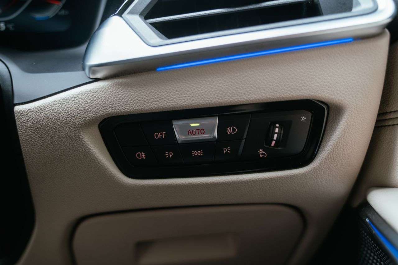 2021 BMW 3 SERIES 2021 BMW 3 SERIES