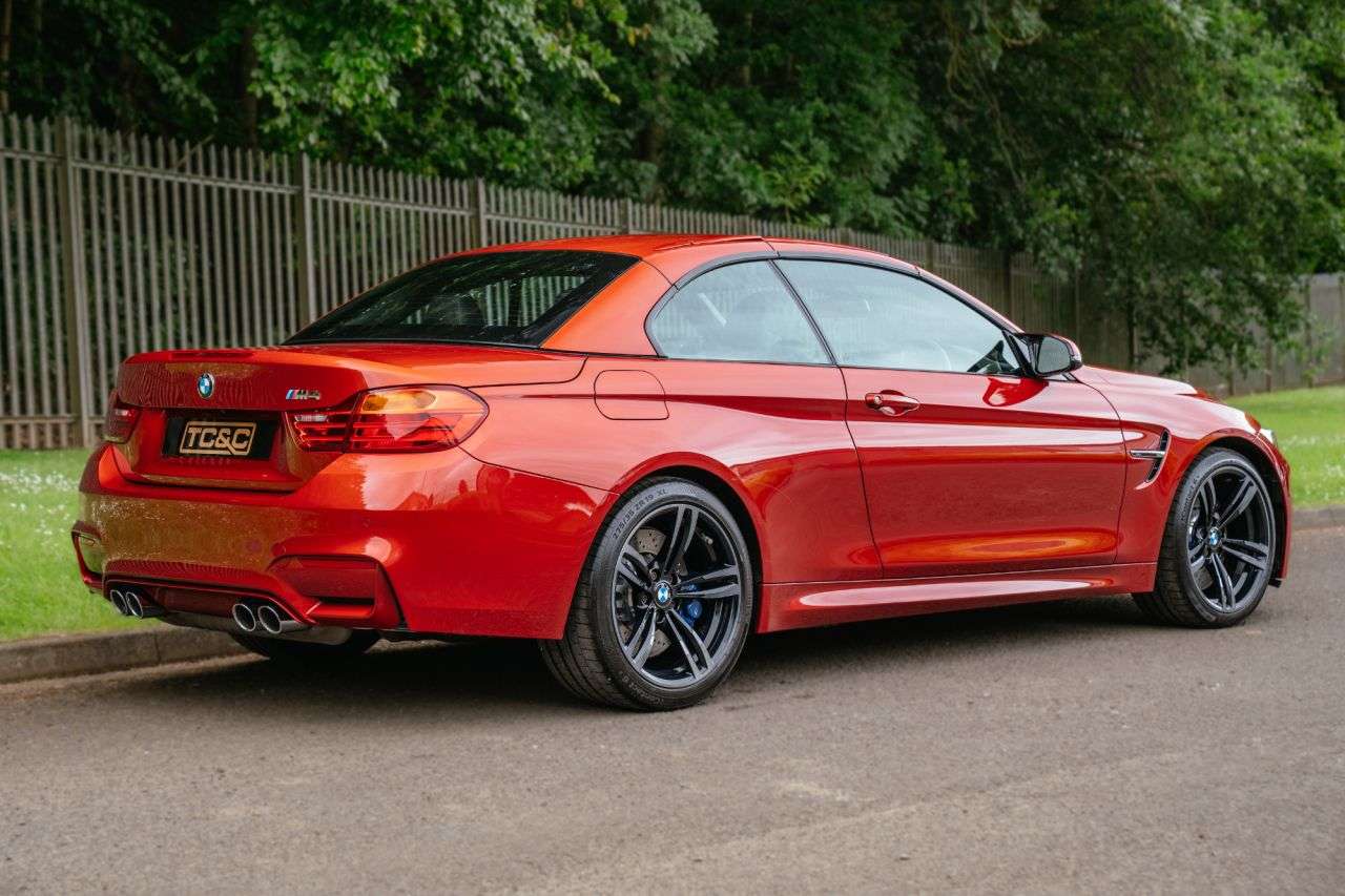 2017 BMW M4 2017 BMW M4