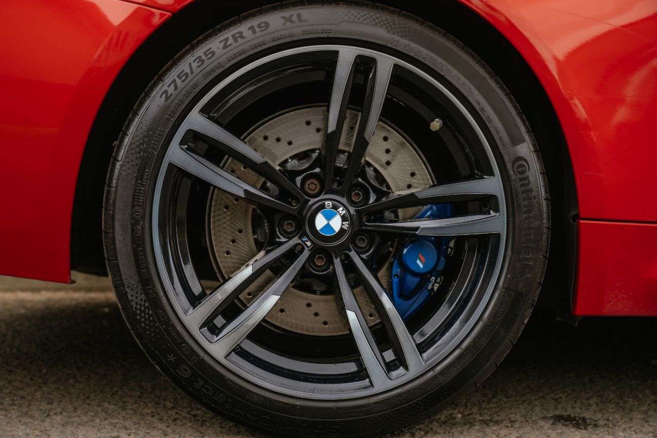 2017 BMW M4 2017 BMW M4