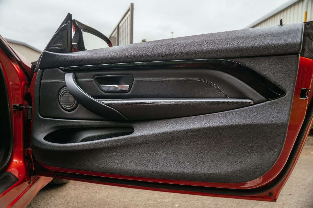 2017 BMW M4 2017 BMW M4