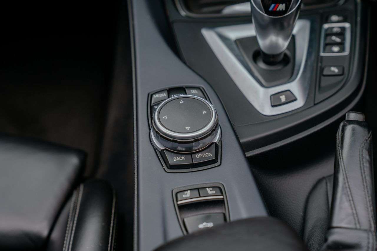 2017 BMW M4 2017 BMW M4
