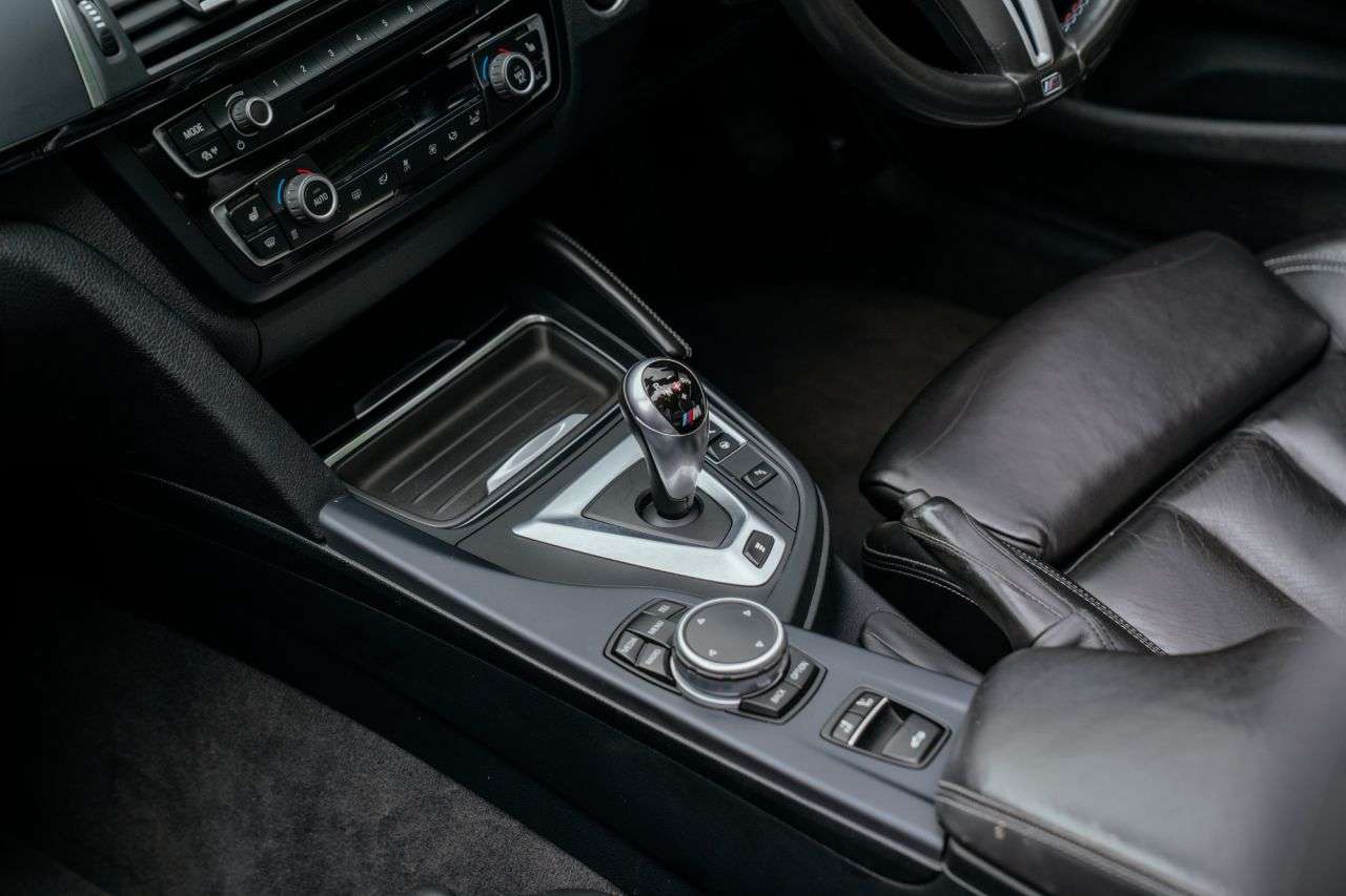 2017 BMW M4 2017 BMW M4