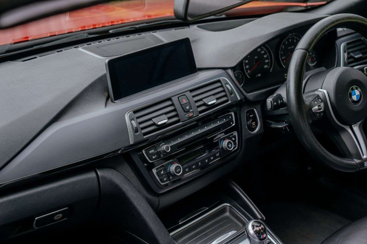 2017 BMW M4 2017 BMW M4