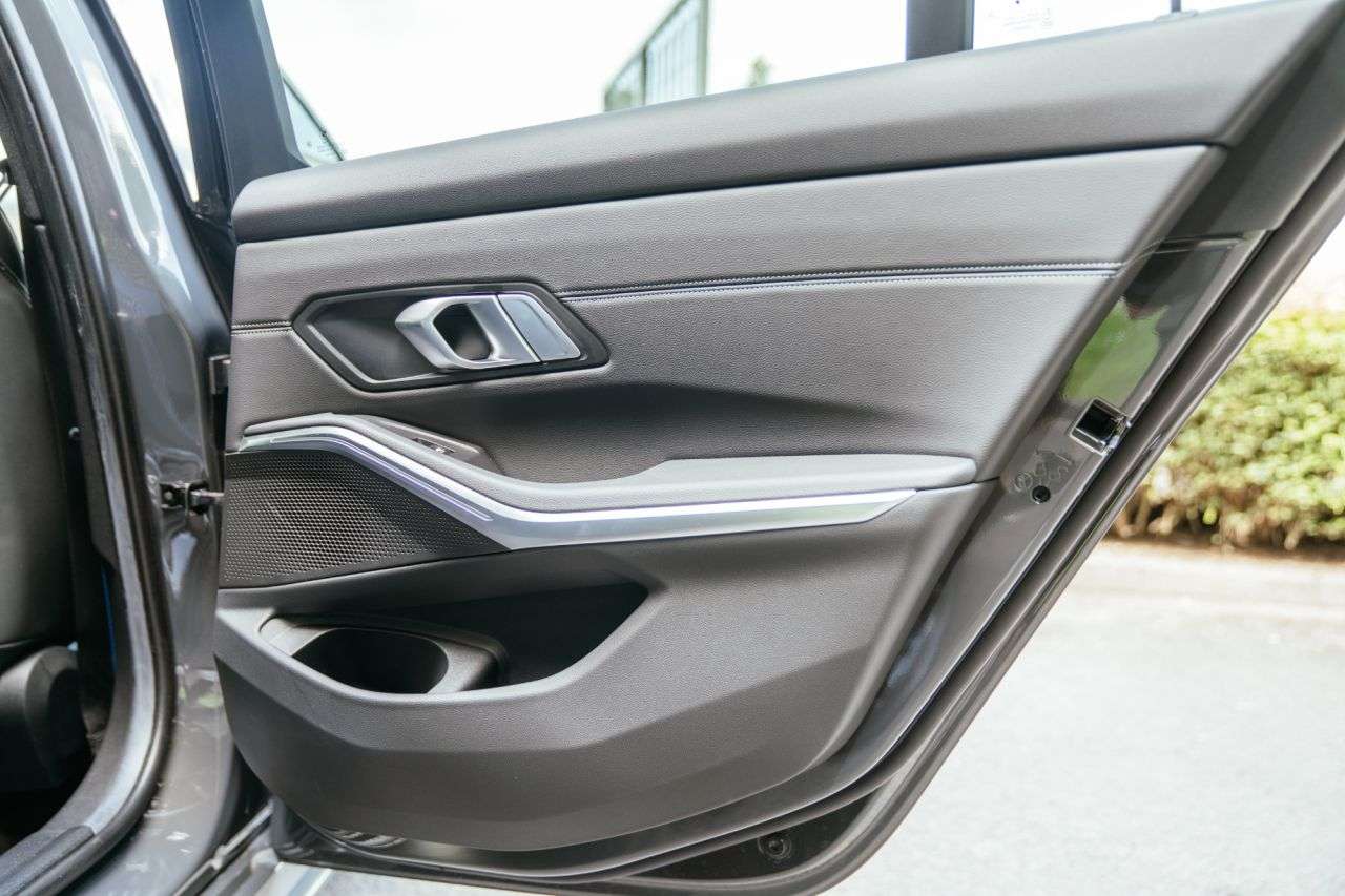 2021 BMW 3 SERIES 2021 BMW 3 SERIES