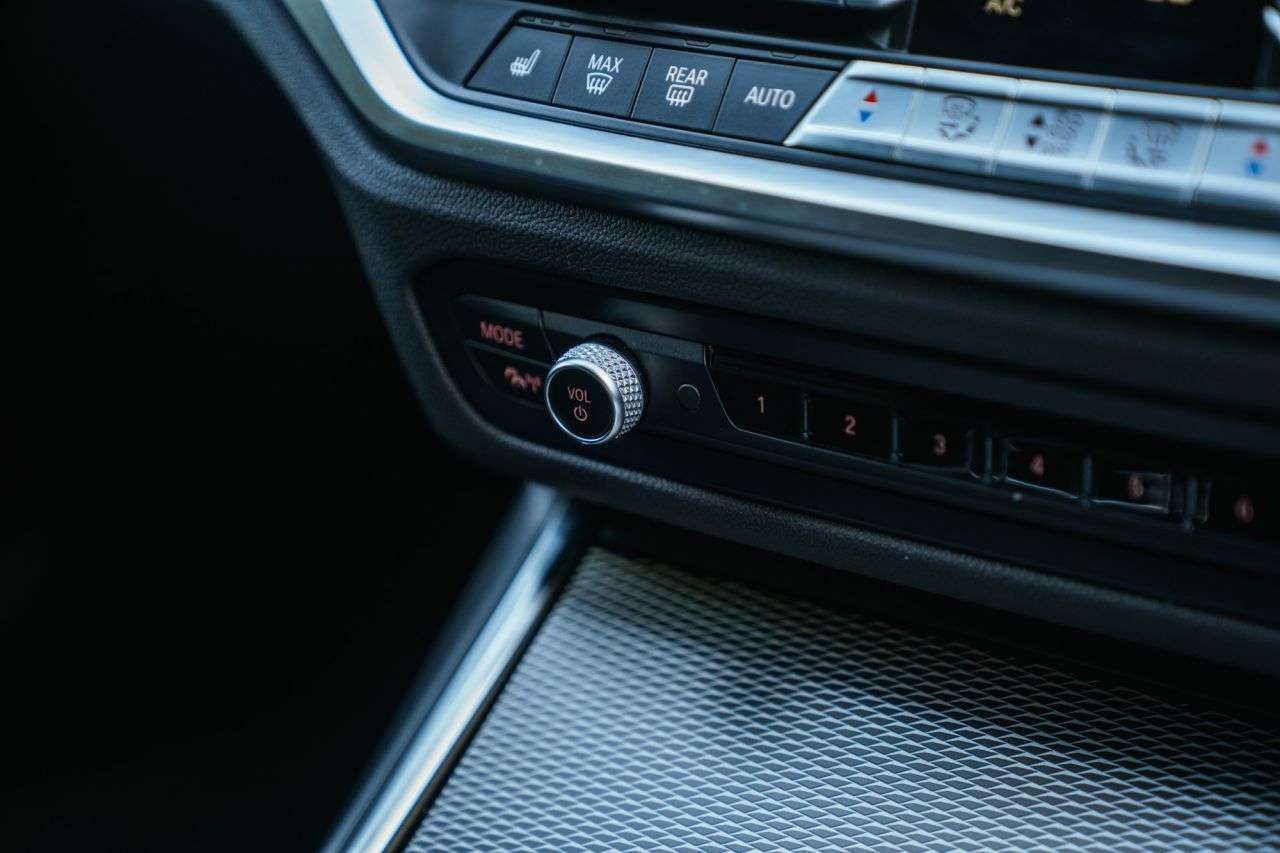 2021 BMW 3 SERIES 2021 BMW 3 SERIES