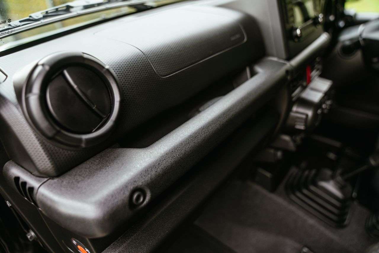 2023 SUZUKI JIMNY 2023 SUZUKI JIMNY