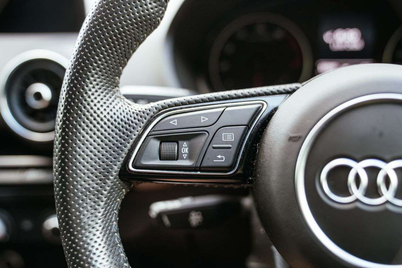 2019 AUDI Q2 2019 AUDI Q2