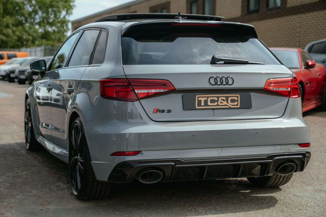 2019 AUDI RS3 2019 AUDI RS3