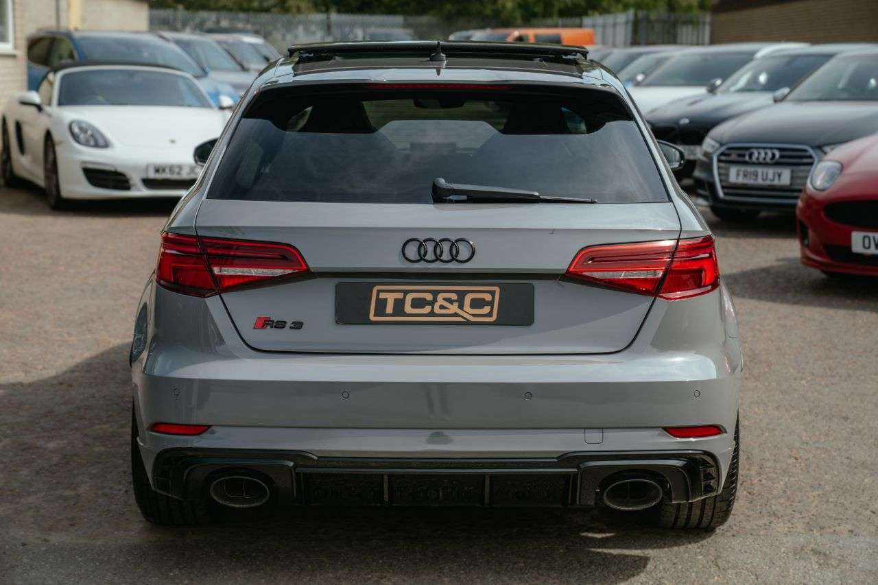 2019 AUDI RS3 2019 AUDI RS3