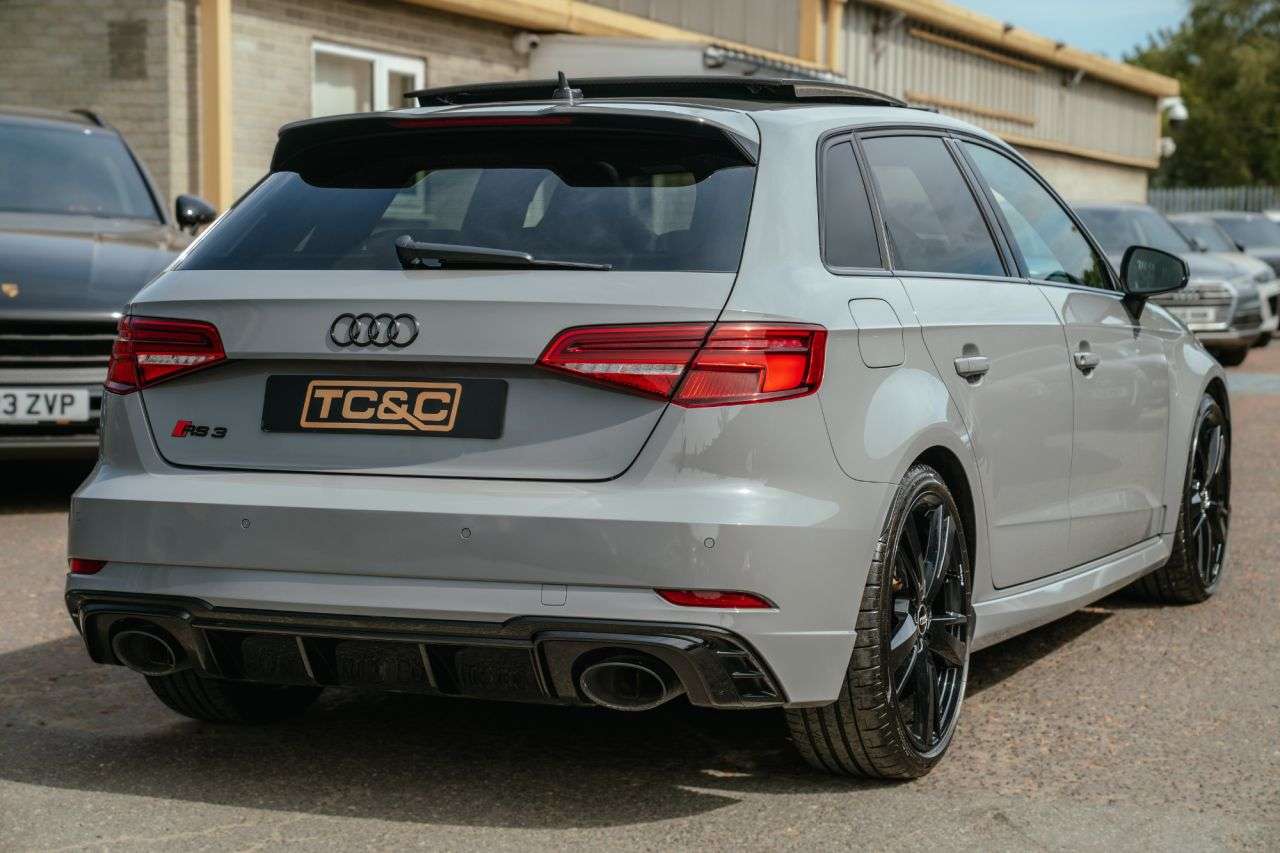 2019 AUDI RS3 2019 AUDI RS3