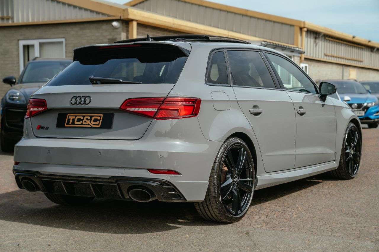 2019 AUDI RS3 2019 AUDI RS3