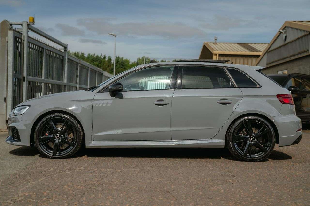 2019 AUDI RS3 2019 AUDI RS3