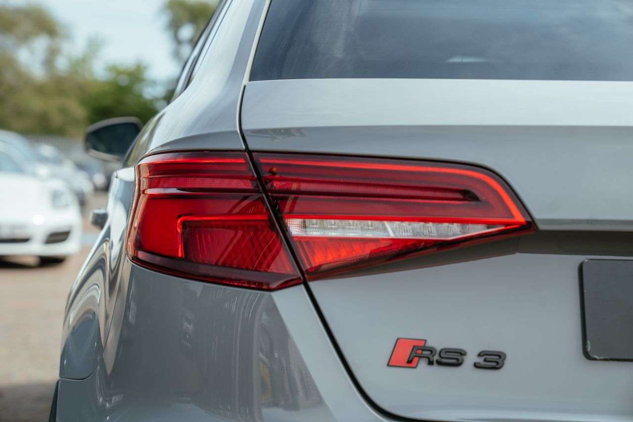 2019 AUDI RS3 2019 AUDI RS3