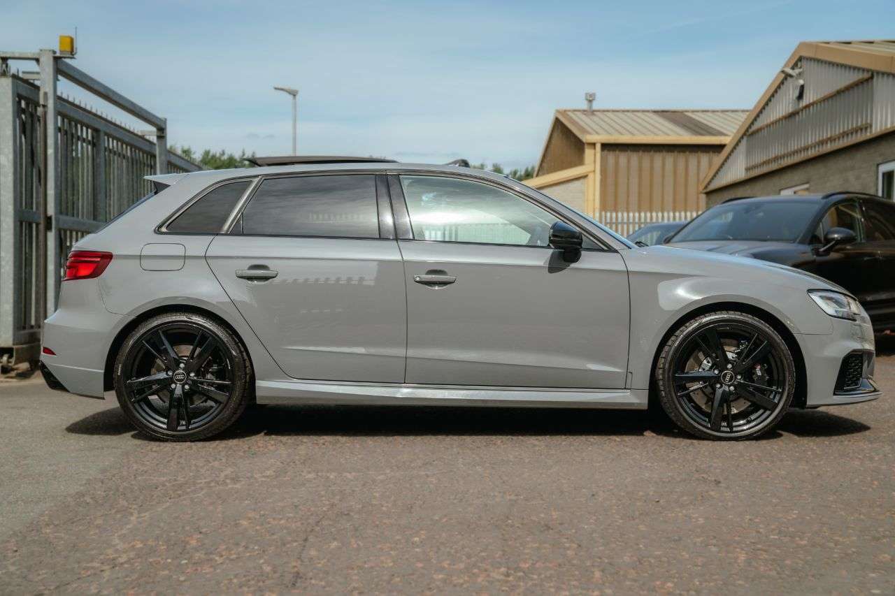 2019 AUDI RS3 2019 AUDI RS3