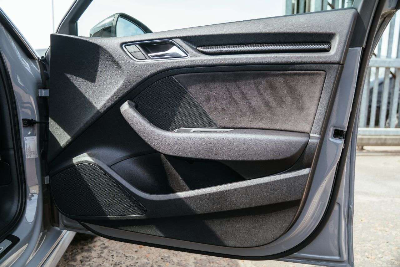 2019 AUDI RS3 2019 AUDI RS3