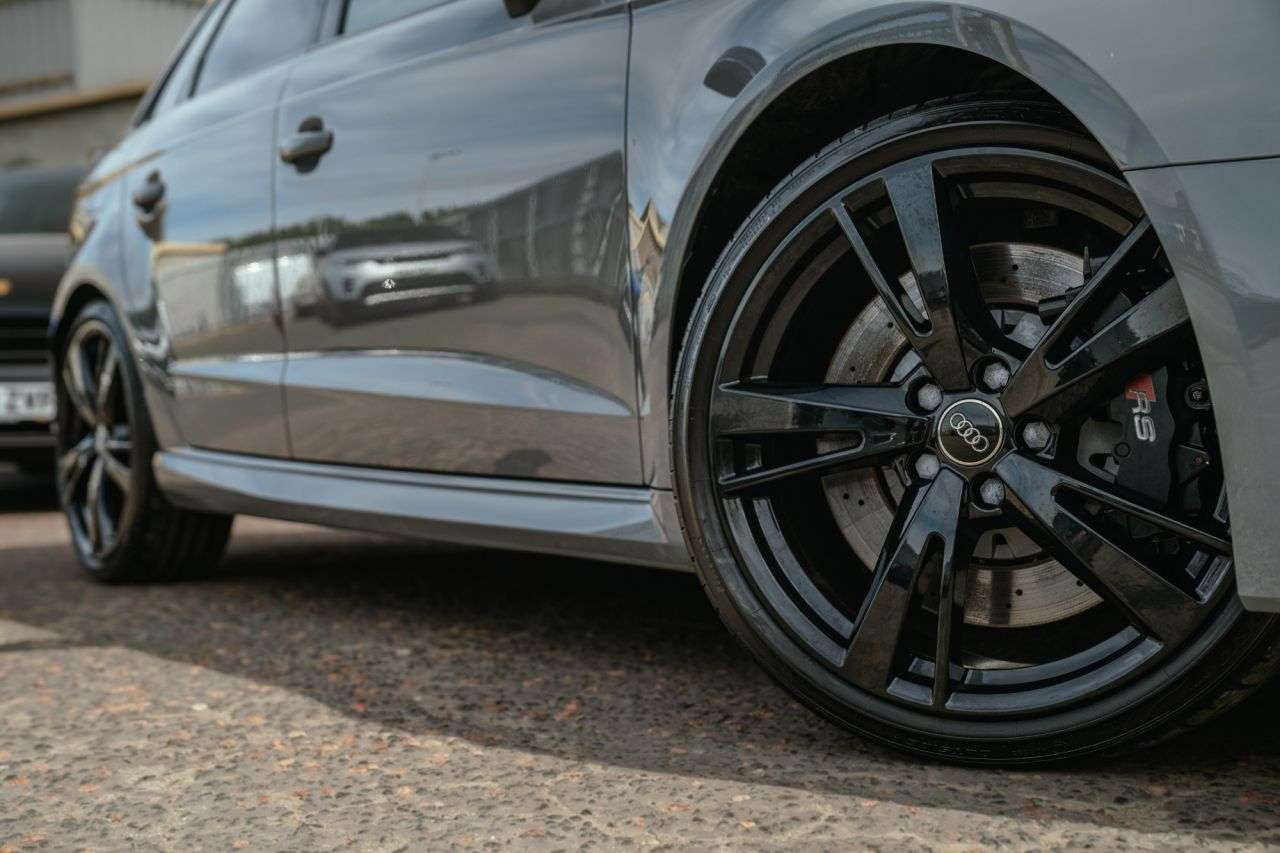 2019 AUDI RS3 2019 AUDI RS3