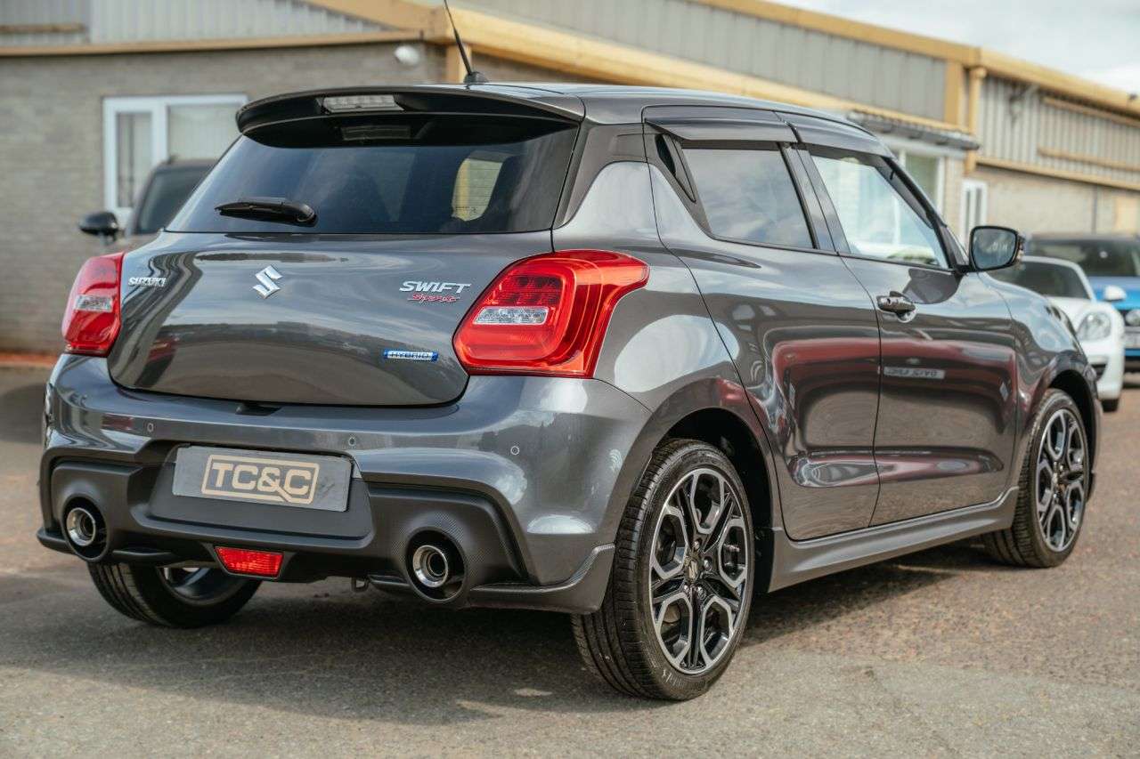 2022 SUZUKI SWIFT 2022 SUZUKI SWIFT