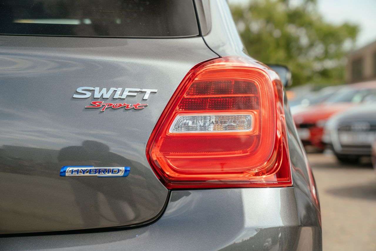 2022 SUZUKI SWIFT 2022 SUZUKI SWIFT