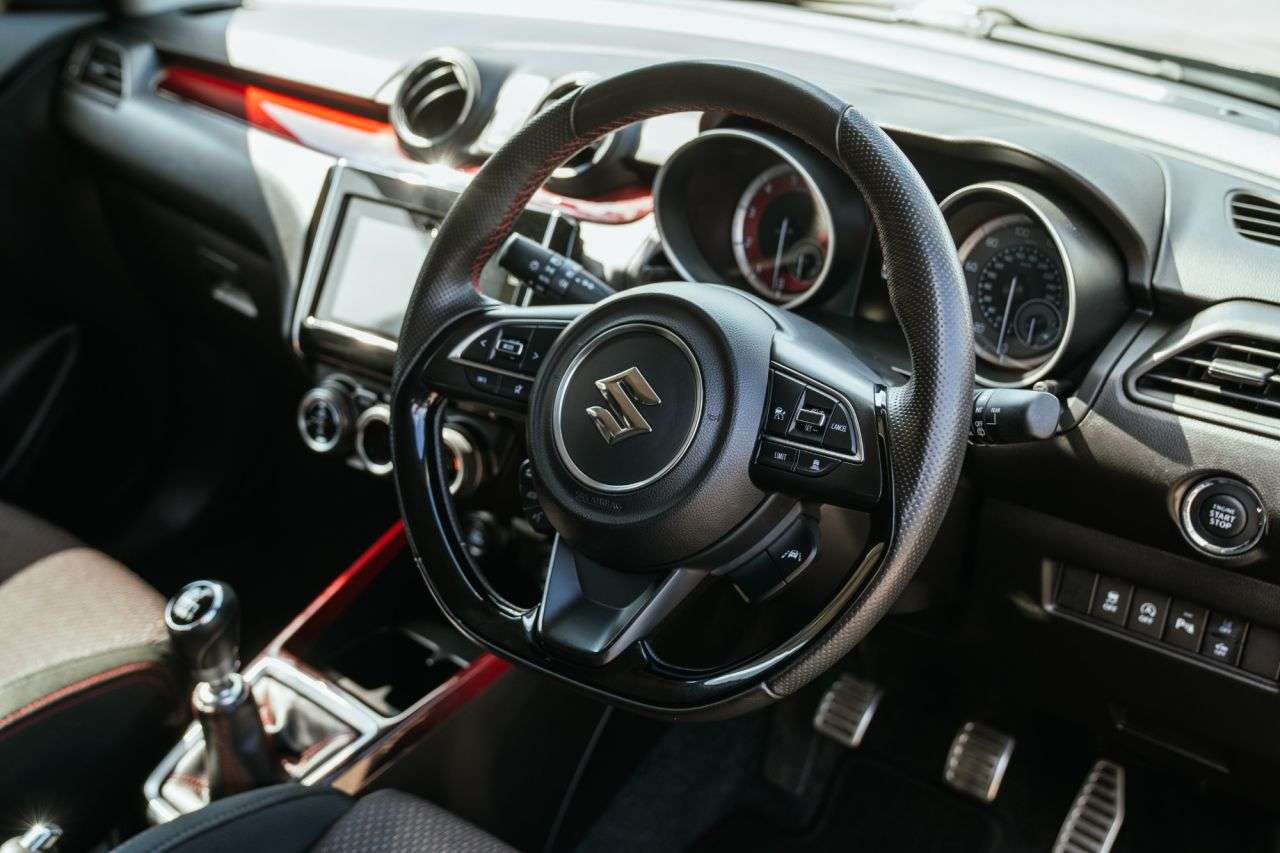 2022 SUZUKI SWIFT 2022 SUZUKI SWIFT