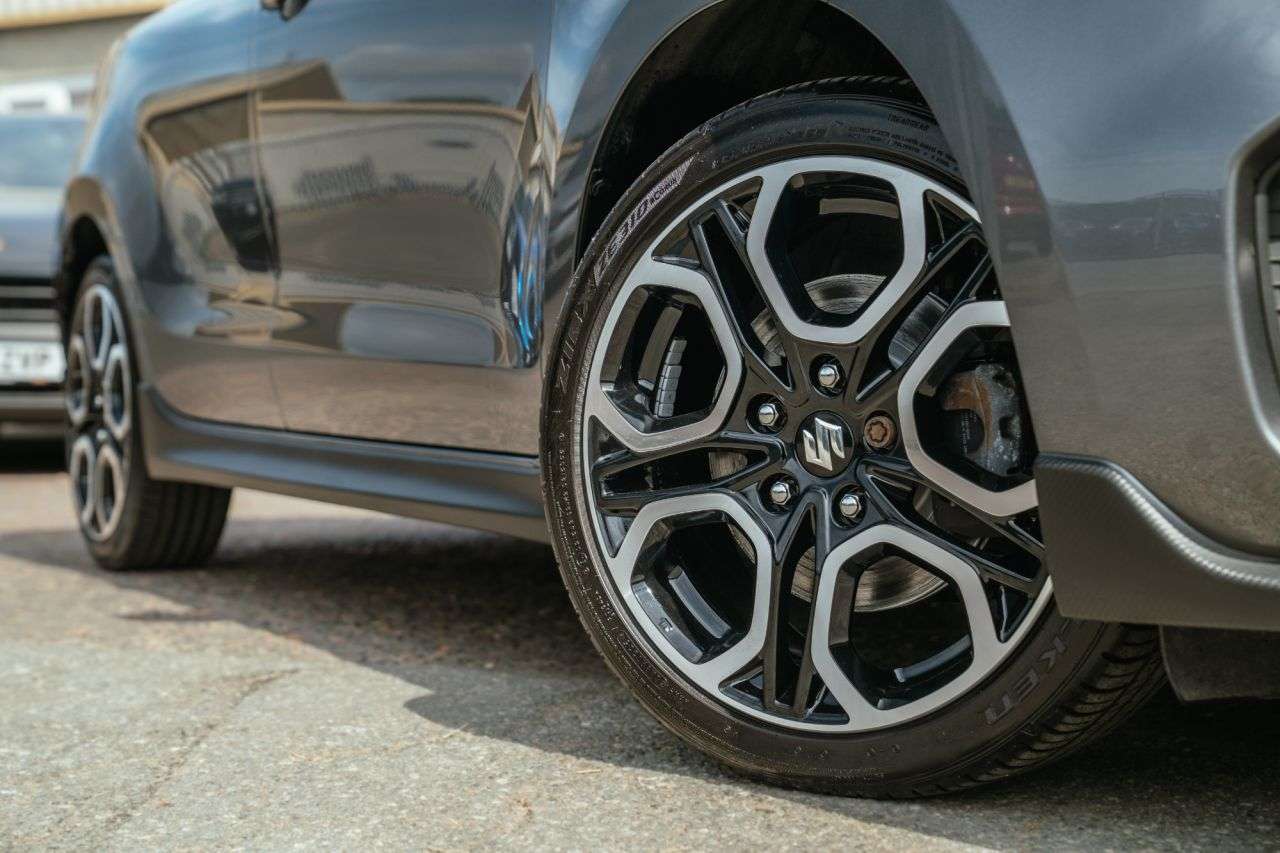 2022 SUZUKI SWIFT 2022 SUZUKI SWIFT