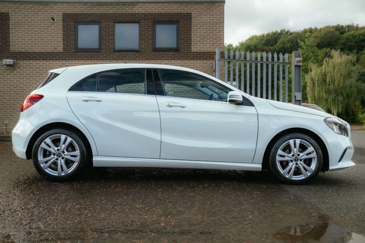 2017 MERCEDES-BENZ A CLASS 2017 MERCEDES-BENZ A CLASS