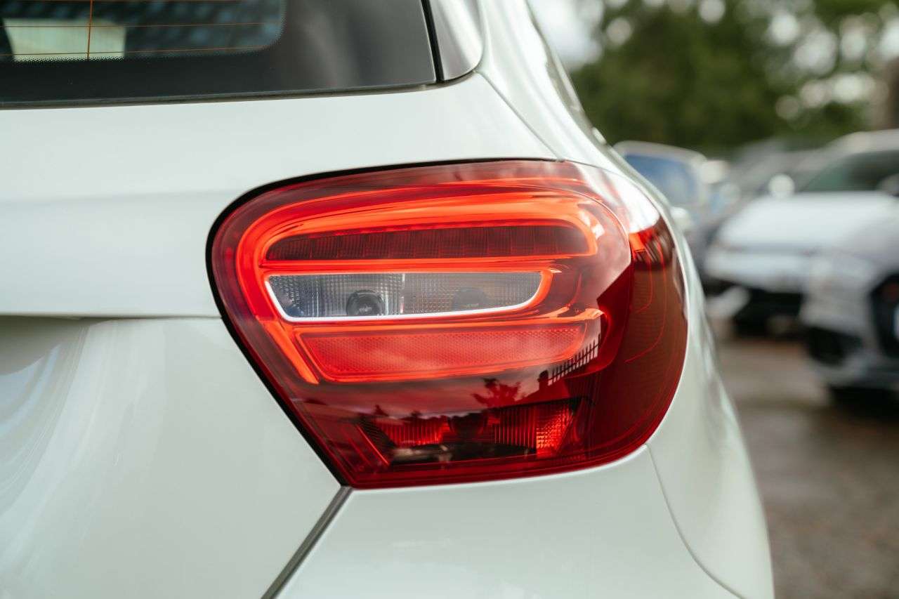 2017 MERCEDES-BENZ A CLASS 2017 MERCEDES-BENZ A CLASS