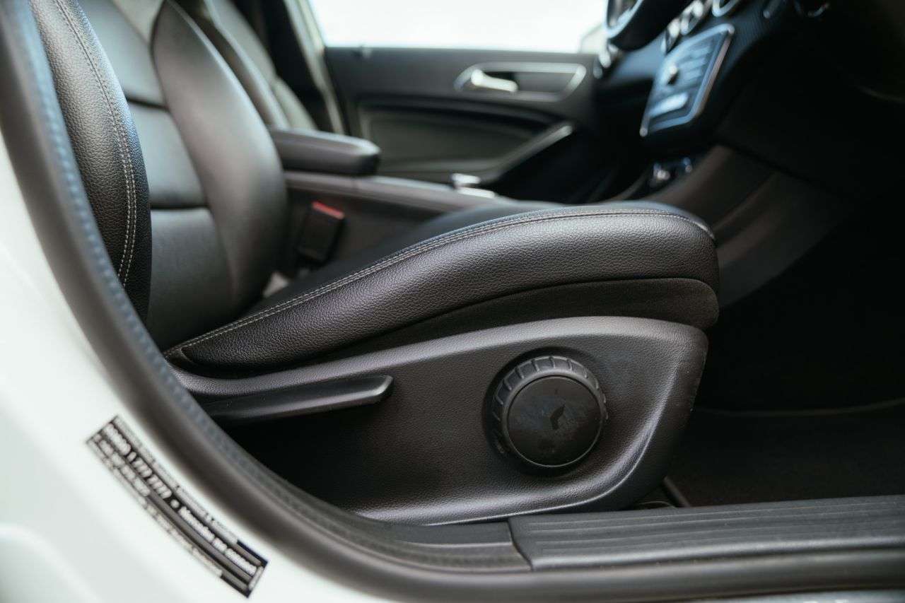 2017 MERCEDES-BENZ A CLASS 2017 MERCEDES-BENZ A CLASS