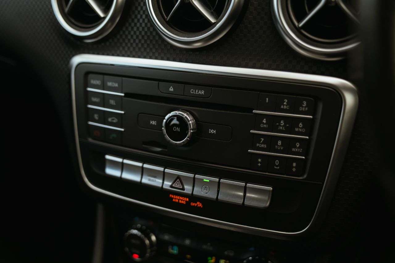 2017 MERCEDES-BENZ A CLASS 2017 MERCEDES-BENZ A CLASS