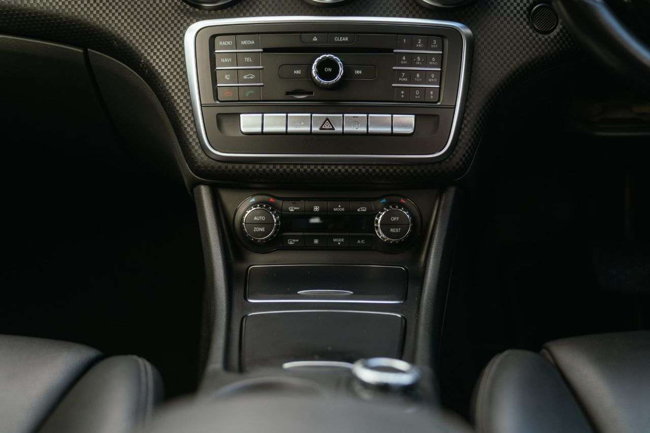 2017 MERCEDES-BENZ A CLASS 2017 MERCEDES-BENZ A CLASS