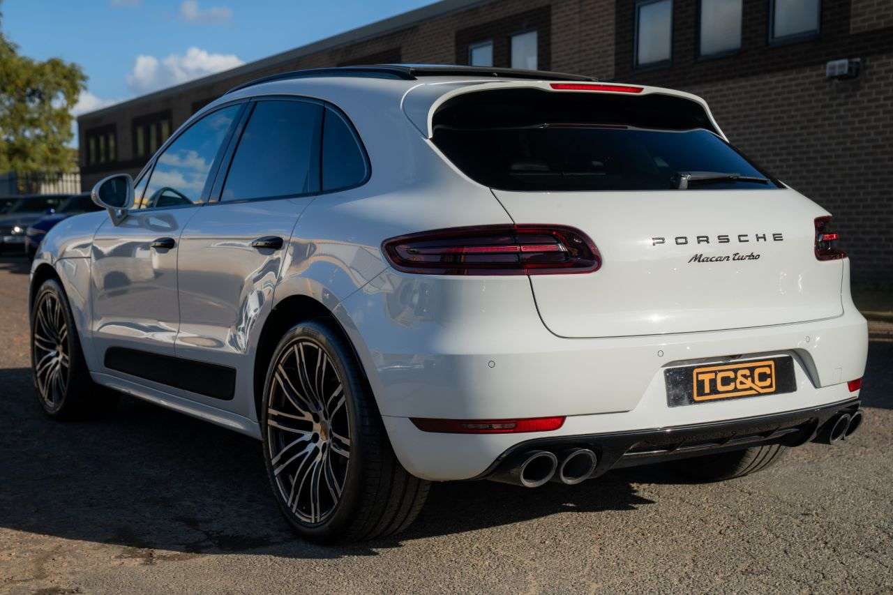 2017 PORSCHE MACAN 2017 PORSCHE MACAN