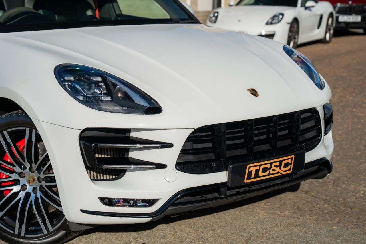 2017 PORSCHE MACAN 2017 PORSCHE MACAN