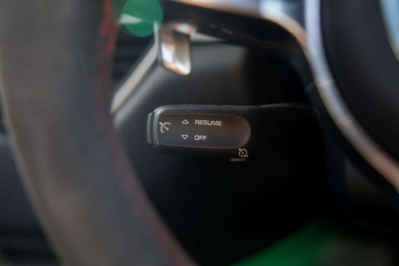 2017 PORSCHE MACAN 2017 PORSCHE MACAN