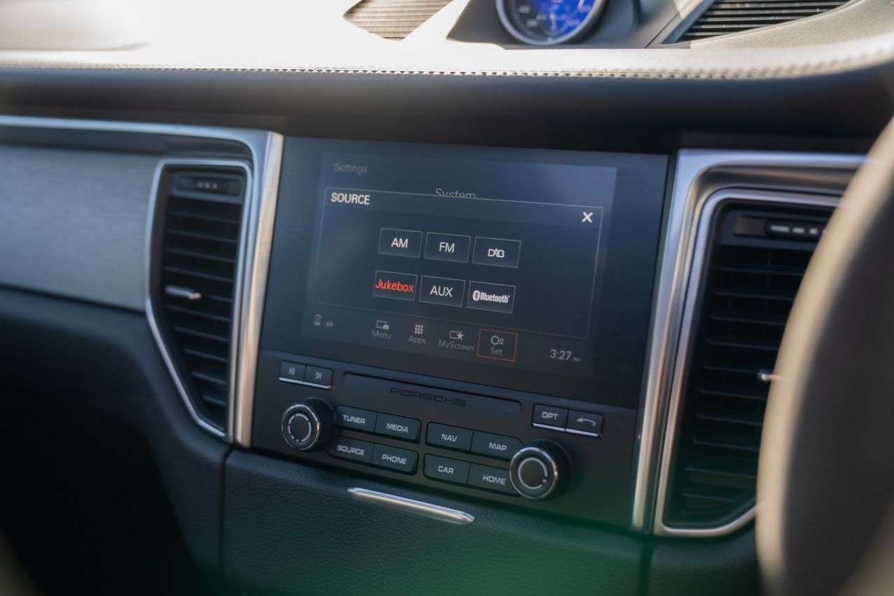 2017 PORSCHE MACAN 2017 PORSCHE MACAN