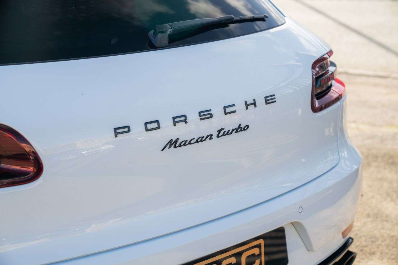 2017 PORSCHE MACAN 2017 PORSCHE MACAN
