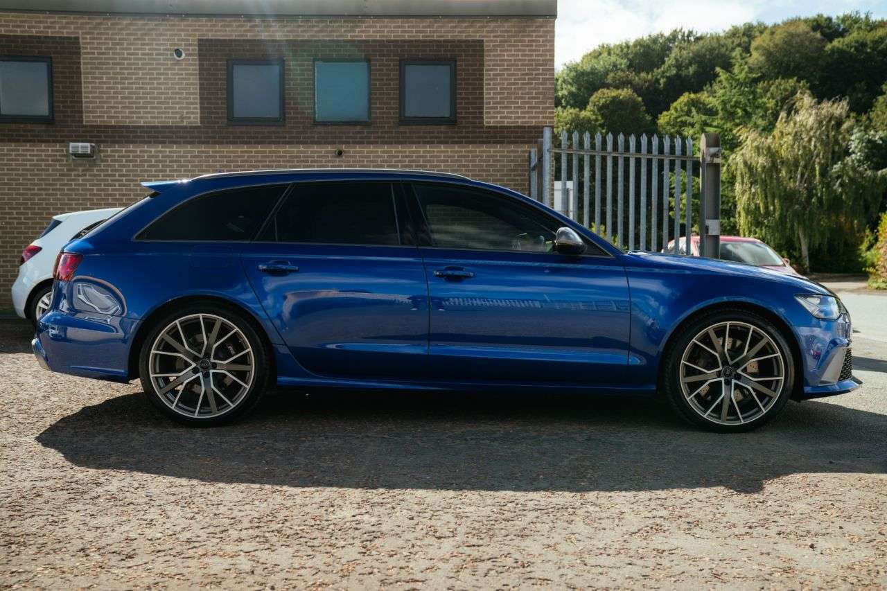 2016 AUDI RS6 AVANT 2016 AUDI RS6 AVANT