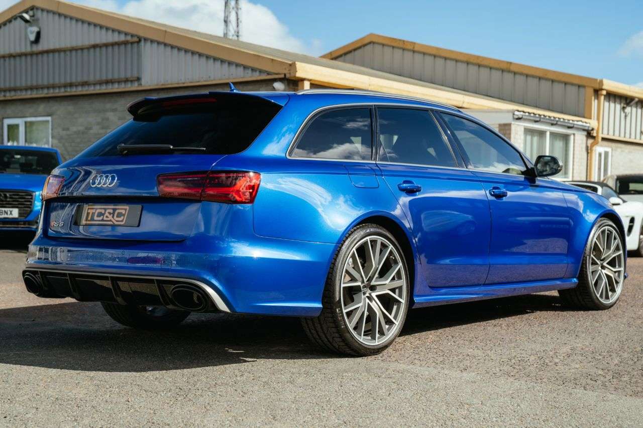 2016 AUDI RS6 AVANT 2016 AUDI RS6 AVANT