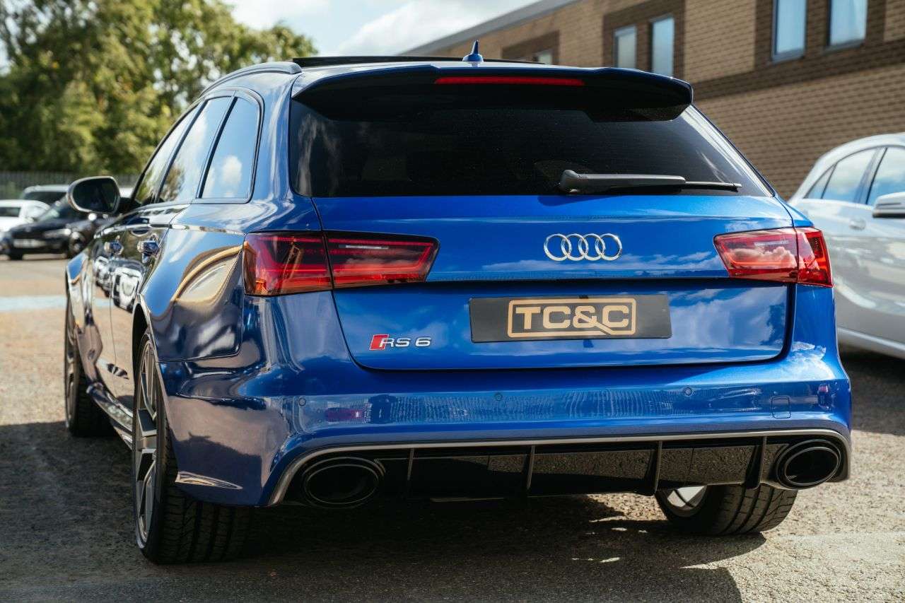 2016 AUDI RS6 AVANT 2016 AUDI RS6 AVANT