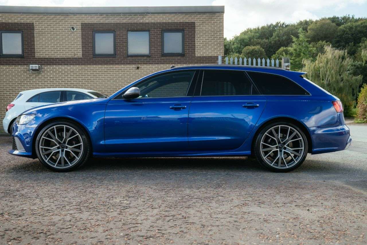 2016 AUDI RS6 AVANT 2016 AUDI RS6 AVANT