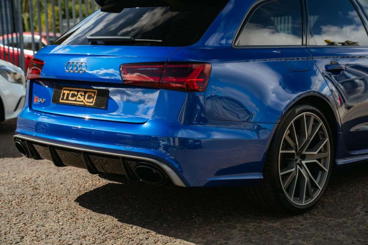 2016 AUDI RS6 AVANT 2016 AUDI RS6 AVANT