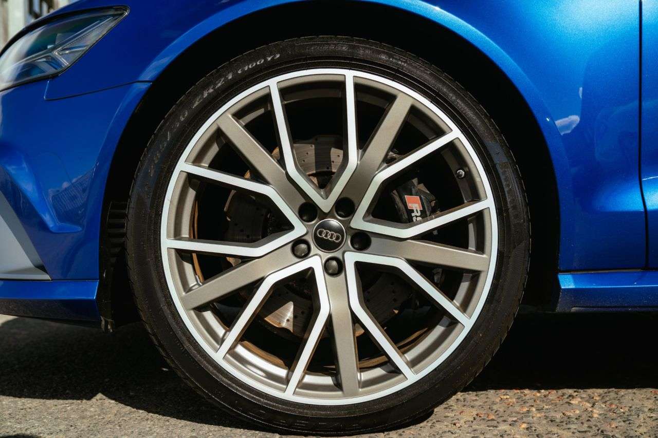 2016 AUDI RS6 AVANT 2016 AUDI RS6 AVANT